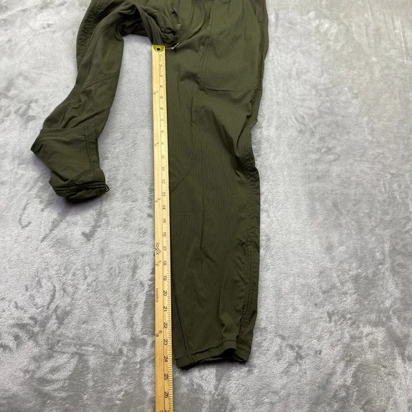Lululemon Dance‎ Studio Crop Green Striped Athletic Jogger Pants Size 2 Fits 24" - Picture 3 of 10